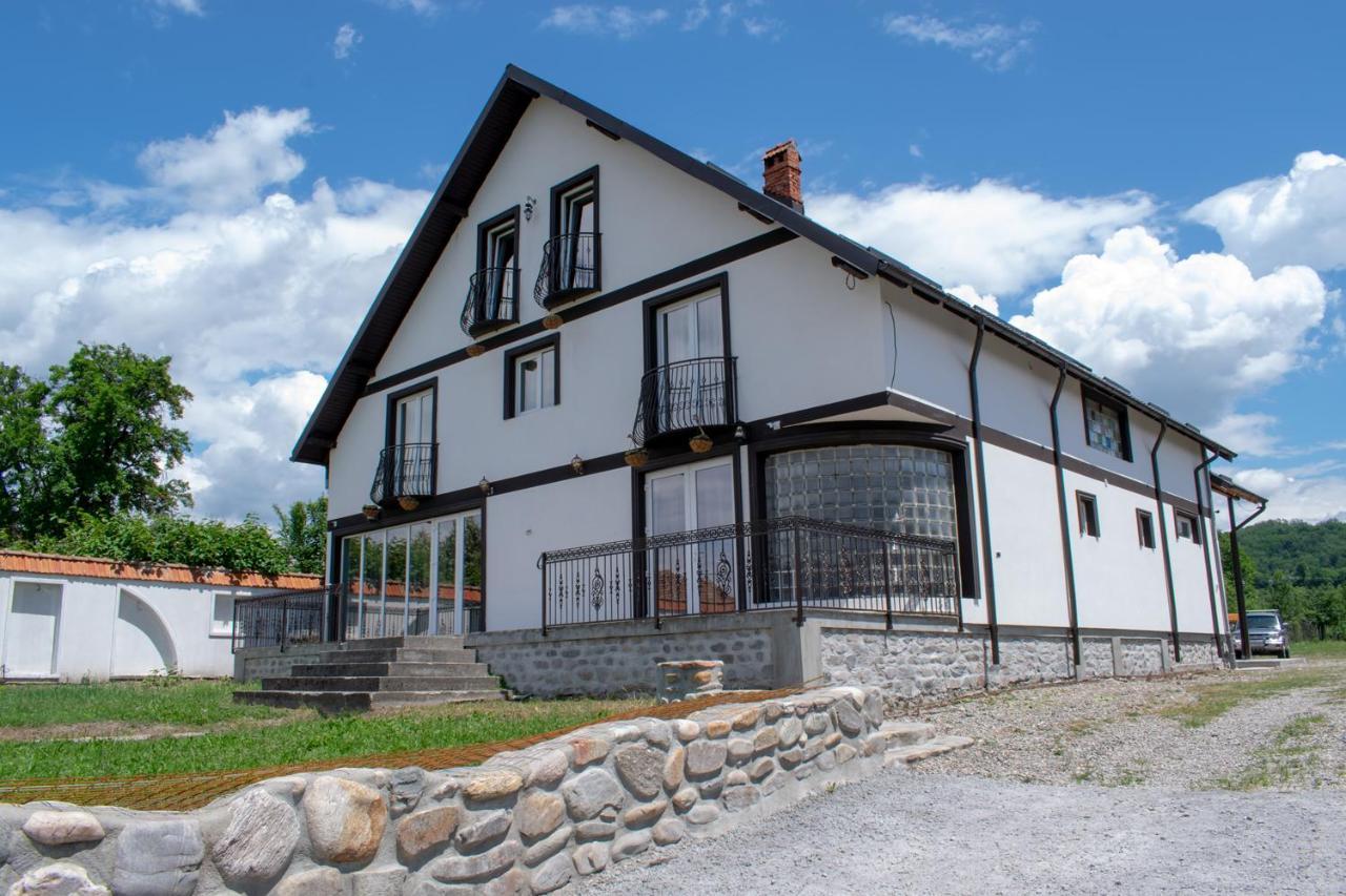 Casa Nevada Hotel Árgyasudvarhely Kültér fotó