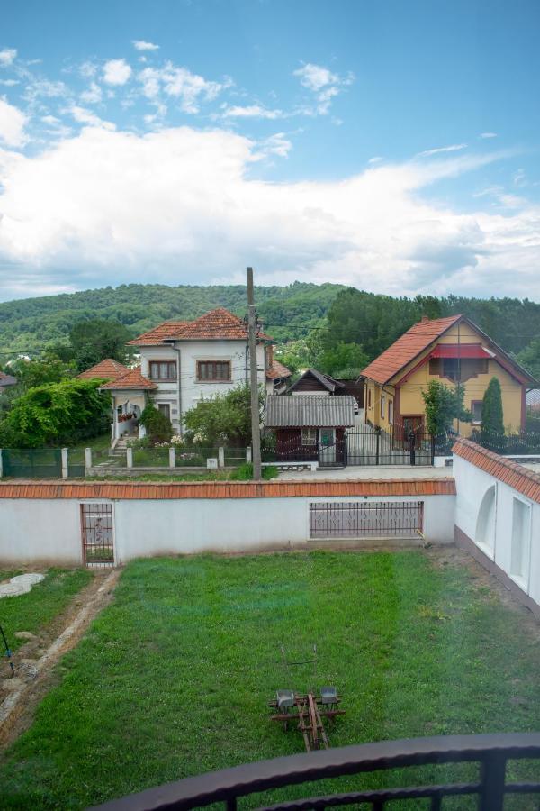 Casa Nevada Hotel Árgyasudvarhely Kültér fotó