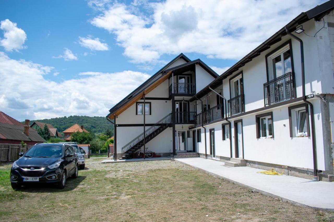 Casa Nevada Hotel Árgyasudvarhely Kültér fotó